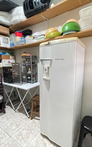 Casa à venda com 145m², 4 quartos e 2 vagas Casa à venda com 145m², 4 quartos e 2 vagasQuarto 5