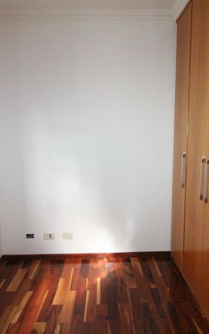 Casa de condomínio para alugar com 300m², 4 quartos e 2 vagasQuarto 1