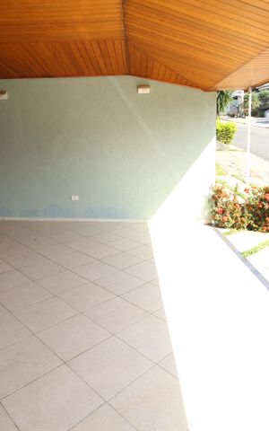Casa de condomínio para alugar com 300m², 4 quartos e 2 vagasGaragem
