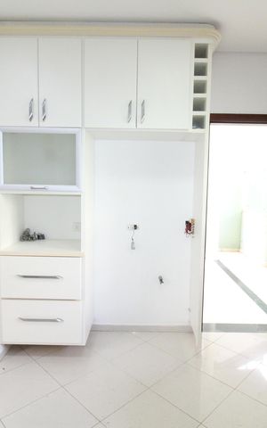 Casa de condomínio para alugar com 300m², 4 quartos e 2 vagasCozinha