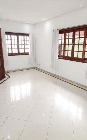 Casa de condomínio para alugar com 300m², 4 quartos e 2 vagasSala 1