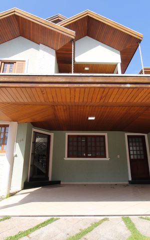 Casa de condomínio para alugar com 300m², 4 quartos e 2 vagasGaragem