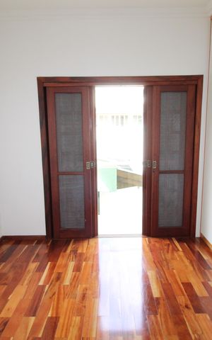 Casa de condomínio para alugar com 300m², 4 quartos e 2 vagasQuarto 3