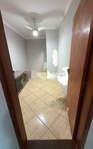 Casa à venda com 160m², 4 quartos e 2 vagas