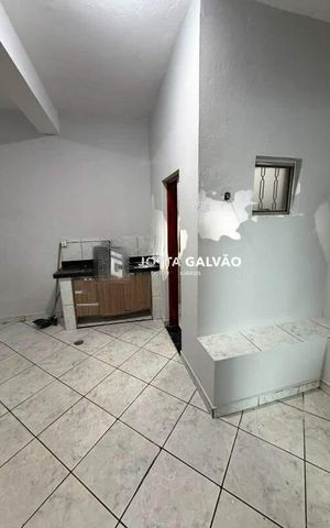 Casa à venda com 160m², 4 quartos e 2 vagas
