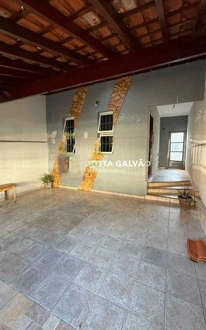 Casa à venda com 160m², 4 quartos e 2 vagas