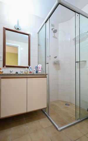 Apartamento à venda com 157m², 3 quartos e 3 vagasBanheiro da suíte 2