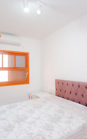 Casa de condomínio à venda com 160m², 3 quartos e 3 vagasQuarto 3 - Suíte