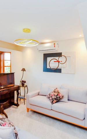 Casa de condomínio à venda com 160m², 3 quartos e 3 vagasSala