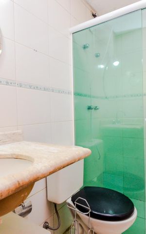 Casa de condomínio à venda com 160m², 3 quartos e 3 vagasBanheiro da Suíte