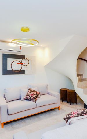 Casa de condomínio à venda com 160m², 3 quartos e 3 vagasSala