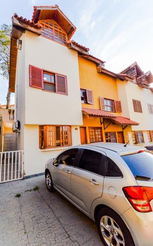 Casa de condomínio à venda com 160m², 3 quartos e 3 vagasGaragem