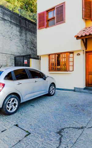 Casa de condomínio à venda com 160m², 3 quartos e 3 vagasGaragem