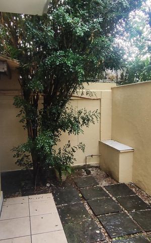 Casa de condomínio à venda com 360m², 3 quartos e 2 vagasÁrea externa