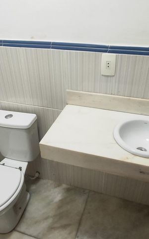 Casa de condomínio à venda com 360m², 3 quartos e 2 vagasBanheiro