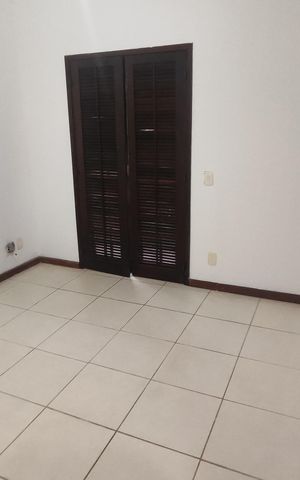 Casa de condomínio à venda com 360m², 3 quartos e 2 vagasQuarto