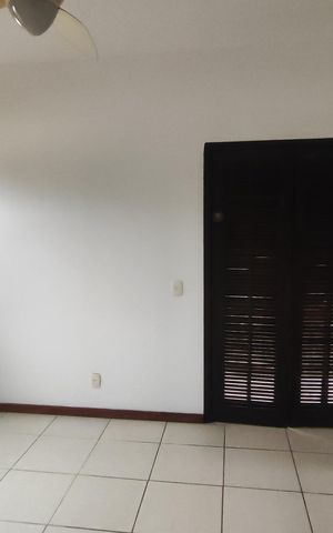 Casa de condomínio à venda com 360m², 3 quartos e 2 vagasQuarto