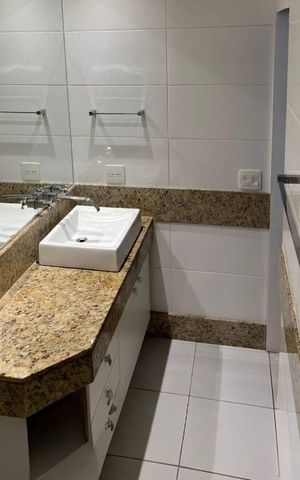 Apartamento para alugar com 115m², 3 quartos e 2 vagas Apartamento para alugar com 115m², 3 quartos e 2 vagasBanheiro