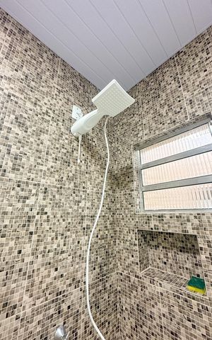 Casa para alugar com 45m², 1 quarto e 2 vagasBanheiro