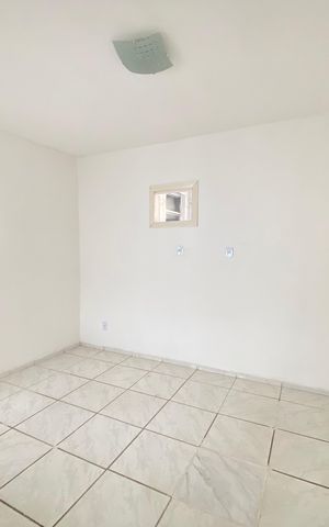 Casa para alugar com 50m², 2 quartos e sem vaga