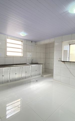 Casa para alugar com 50m², 2 quartos e sem vaga