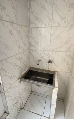 Casa para alugar com 50m², 2 quartos e sem vaga