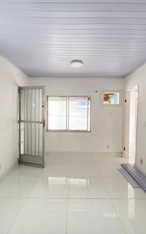 Casa para alugar com 50m², 2 quartos e sem vaga