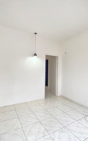 Casa para alugar com 50m², 2 quartos e sem vaga