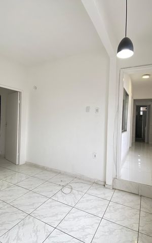 Casa para alugar com 50m², 2 quartos e sem vaga