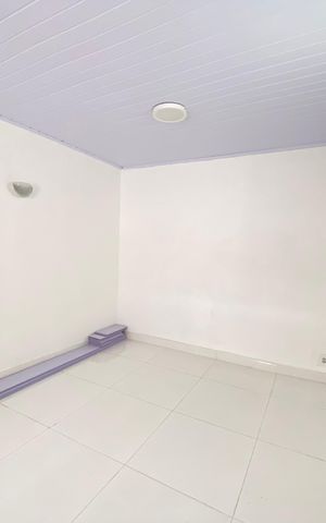 Casa para alugar com 50m², 2 quartos e sem vaga