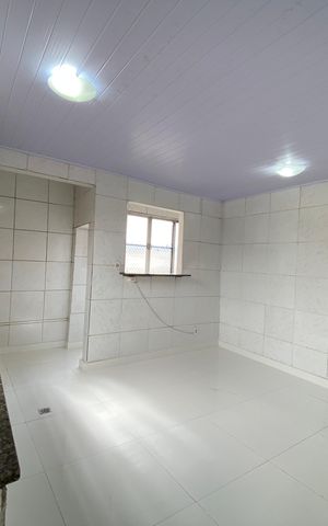 Casa para alugar com 50m², 2 quartos e sem vaga
