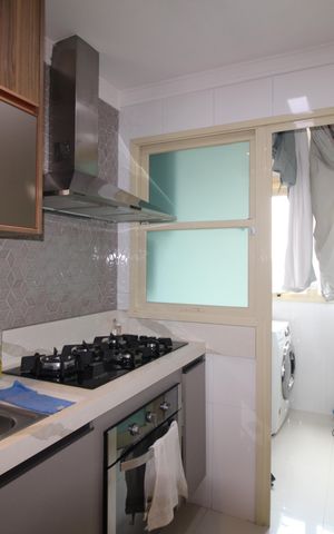 Apartamento à venda com 76m², 2 quartos e 2 vagasSala / Cozinha