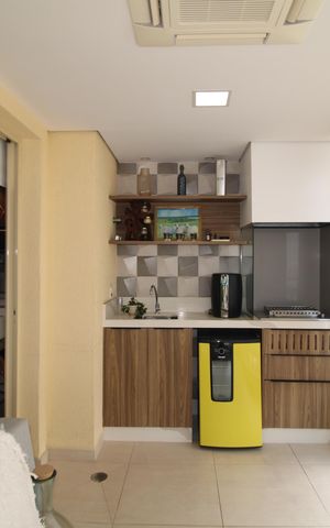 Apartamento à venda com 76m², 2 quartos e 2 vagasVaranda