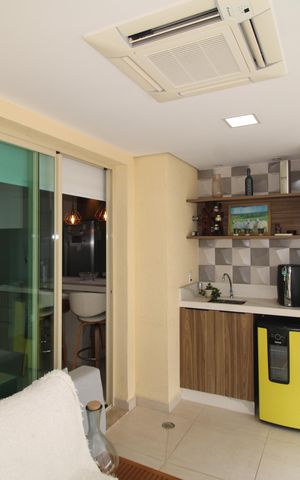 Apartamento à venda com 76m², 2 quartos e 2 vagasVaranda