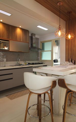 Apartamento à venda com 76m², 2 quartos e 2 vagasSala / Cozinha