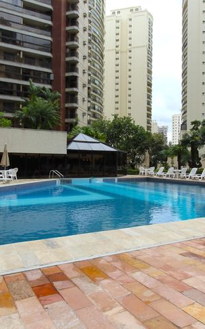 Apartamento à venda com 120m², 3 quartos e 3 vagasÁrea Comum - Piscina