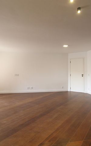Apartamento à venda com 120m², 3 quartos e 3 vagasSala