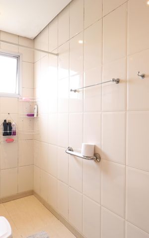 Apartamento à venda com 65m², 2 quartos e 1 vagaBanheiro 