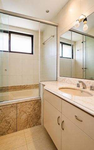 Apartamento para alugar com 80m², 1 quarto e 1 vaga Apartamento para alugar com 80m², 1 quarto e 1 vagaBanheiro