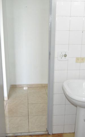 Apartamento para alugar com 59m², 2 quartos e sem vagaBanheiro social 