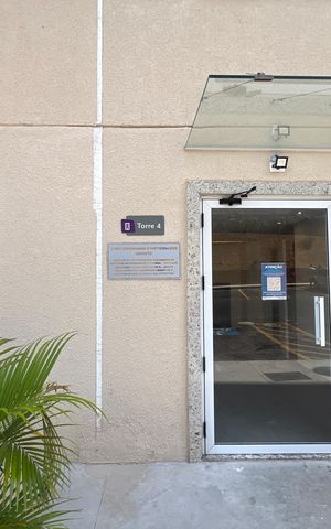 Apartamento para alugar com 52m², 2 quartos e 1 vaga Apartamento para alugar com 52m², 2 quartos e 1 vagaHall de entrada