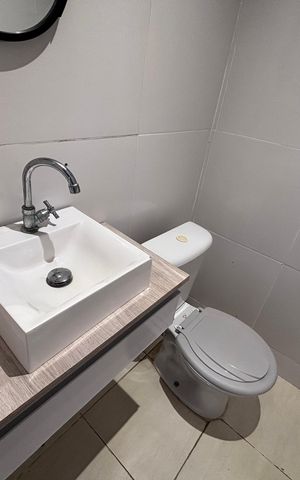 Apartamento à venda com 50m², 2 quartos e sem vaga Apartamento à venda com 50m², 2 quartos e sem vagaLavabo