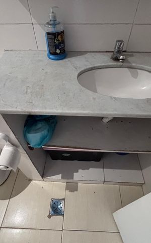 Apartamento à venda com 50m², 2 quartos e sem vaga Apartamento à venda com 50m², 2 quartos e sem vagaBanheiro