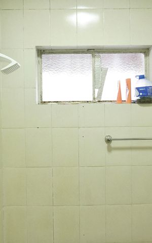 Casa à venda com 200m², 4 quartos e 1 vaga Casa à venda com 200m², 4 quartos e 1 vagaBanheiro Social