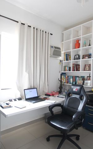 Casa de condomínio à venda com 230m², 5 quartos e 2 vagasQuarto 1