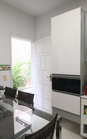 Casa de condomínio à venda com 230m², 5 quartos e 2 vagasCozinha