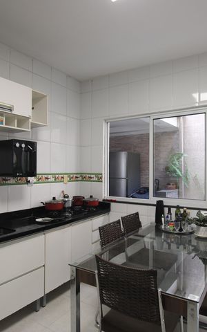 Casa de condomínio à venda com 230m², 5 quartos e 2 vagasCozinha