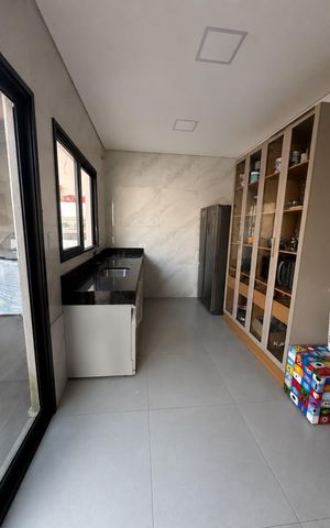 Casa para alugar com 130m², 2 quartos e 2 vagas Casa para alugar com 130m², 2 quartos e 2 vagasCozinha