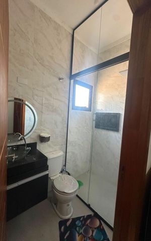 Casa para alugar com 130m², 2 quartos e 2 vagas Casa para alugar com 130m², 2 quartos e 2 vagasBanheiro