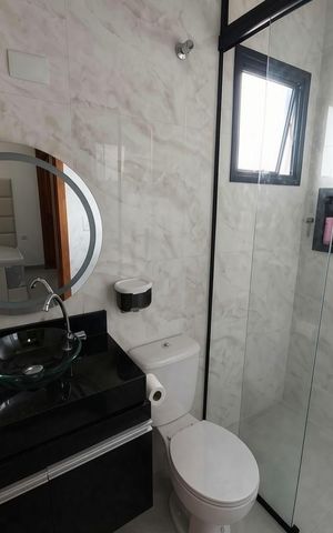 Casa para alugar com 130m², 2 quartos e 2 vagas Casa para alugar com 130m², 2 quartos e 2 vagasBanheiro